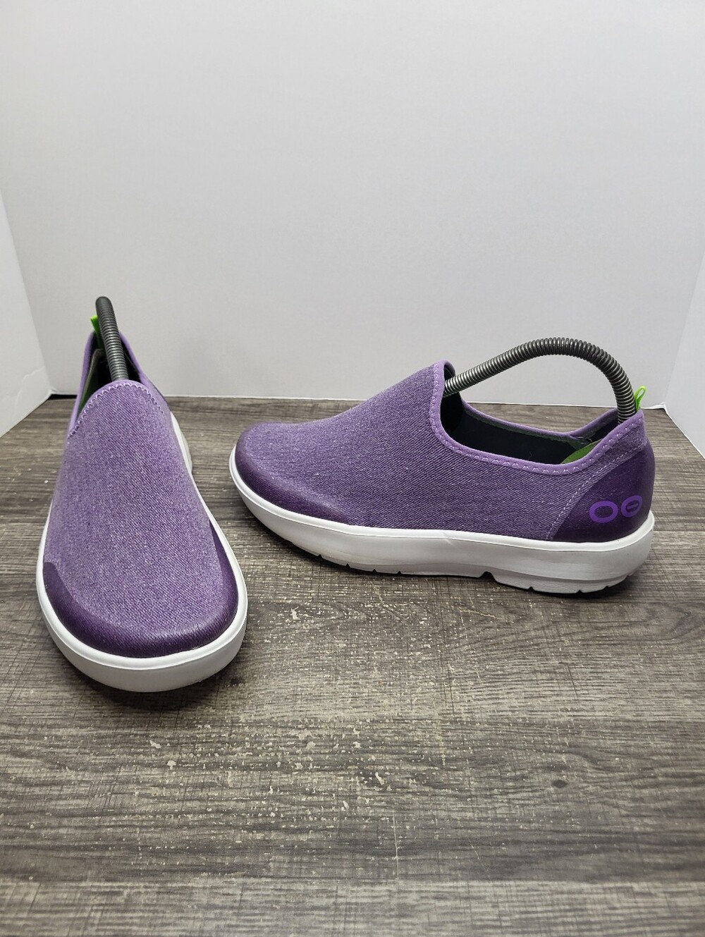 Oofoos Ooomg Eezee Purple White Canvas Slip On Sneakers Shoes Women's Size 8.5